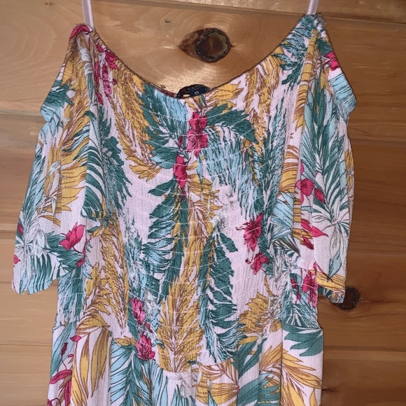 Tropical Maxi Dress - Picture 4 of 4